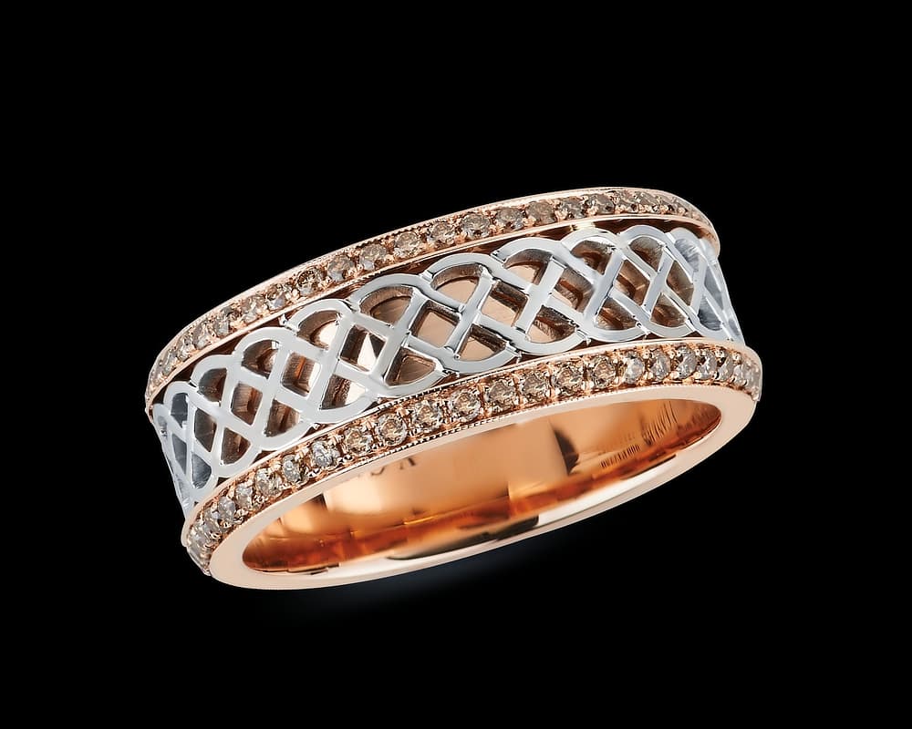 Band with Cognac Diamonds and Ajour